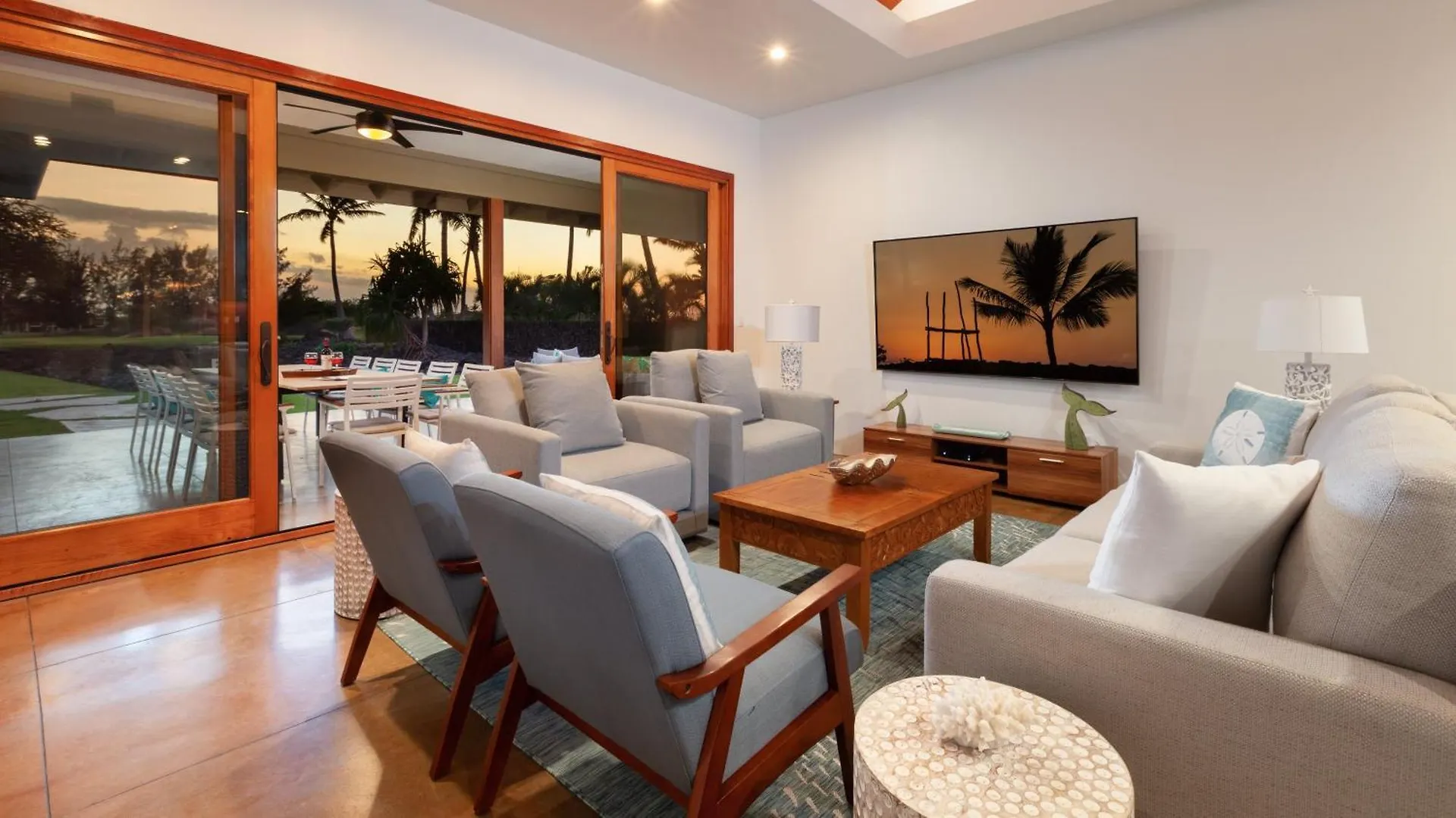 Family Tides Grand 5Br Ainamalu Home With Two Family Suites Waikoloa 0*,  United States