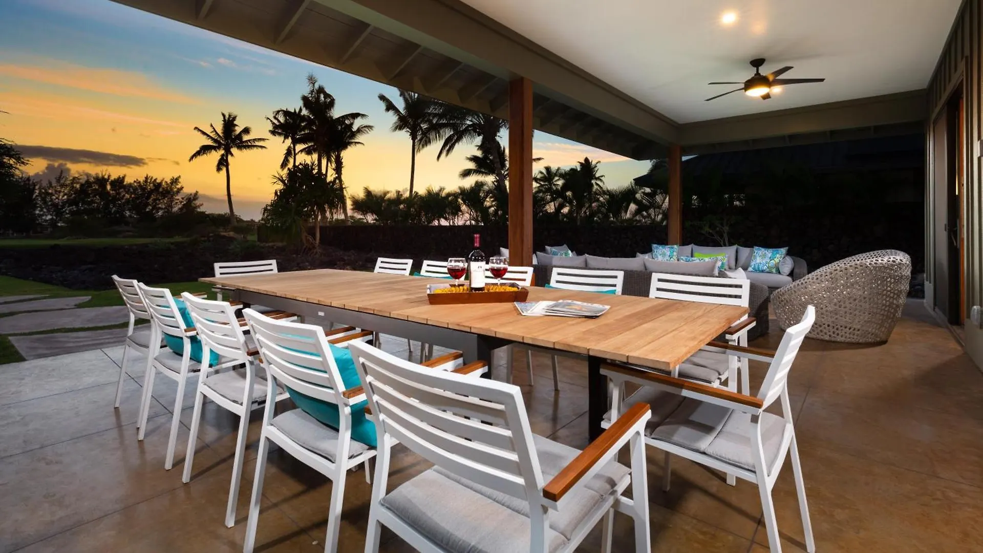 Family Tides Grand 5Br Ainamalu Home With Two Family Suites Waikoloa