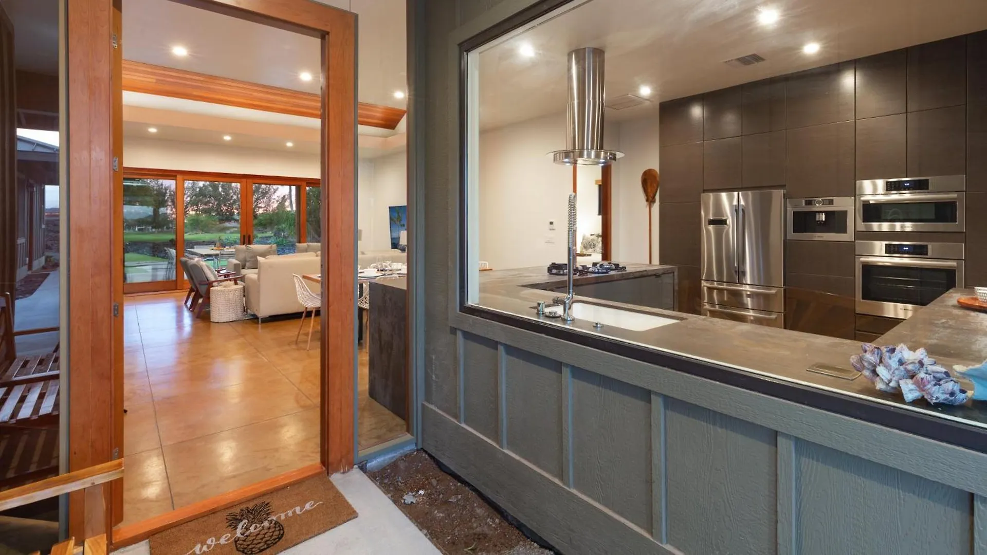 Family Tides Grand 5Br Ainamalu Home With Two Family Suites ワイコロアビレッジ 別荘
